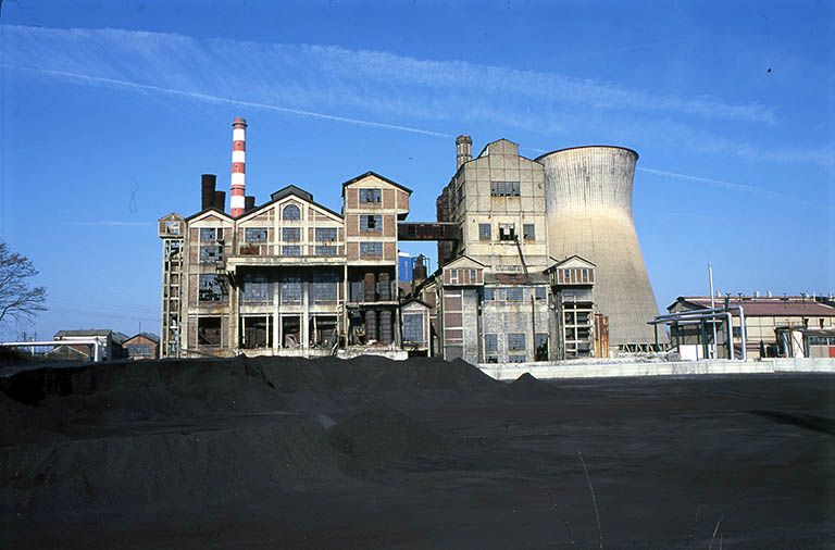 Centrale thermique de Lucy II ; actuellement entrepôt industriel de la S.E.T.C.M.