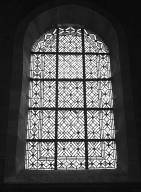 3 verrières (baies 0 à 2) : Apparition du Sacré-Coeur à Marguerite Alacoque, Nativité et Sainte Famille