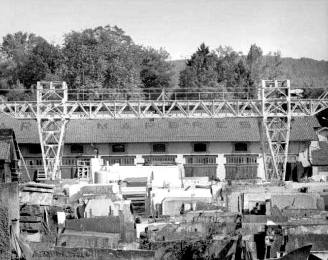 moulin à blé dit moulin Febvre, usine de taille de matériaux de construction dite marbrerie Célard