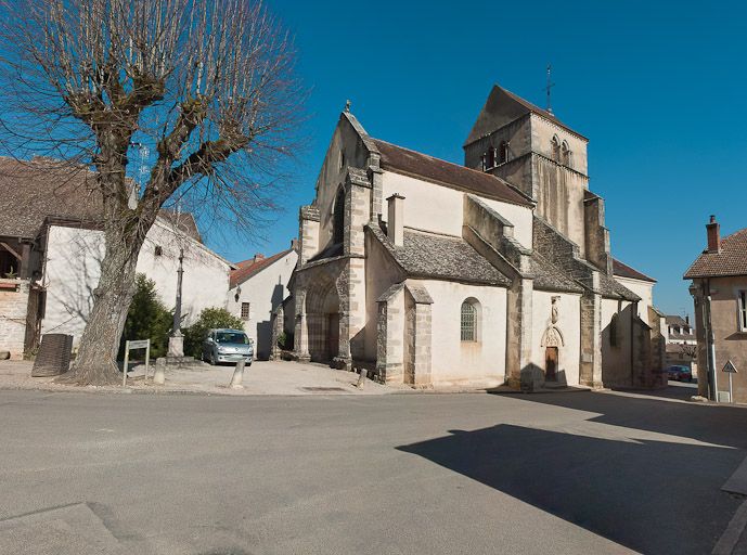 église paroissiale Saint-Cyr-et-Sainte-Julitte