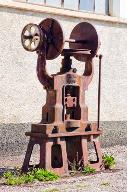 machine à emboutir et à estamper (presse à friction Batifoulier)