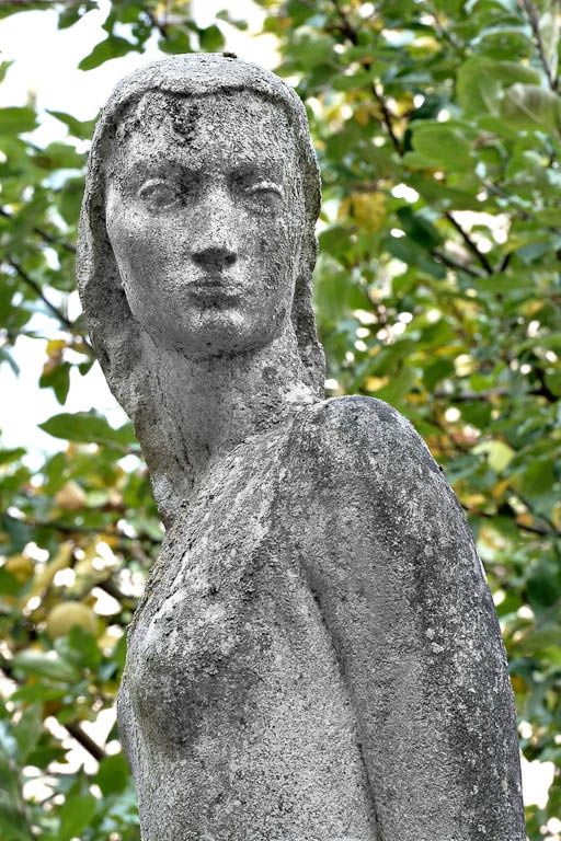 statue : Les vertus féminines