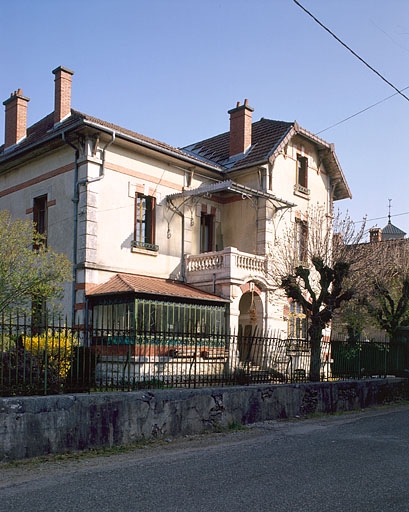 maison d'industriel