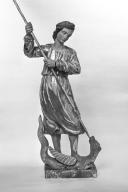 statue : saint Michel