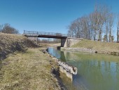 pont routier isolé des Feuilletières (canal de Bourgogne)