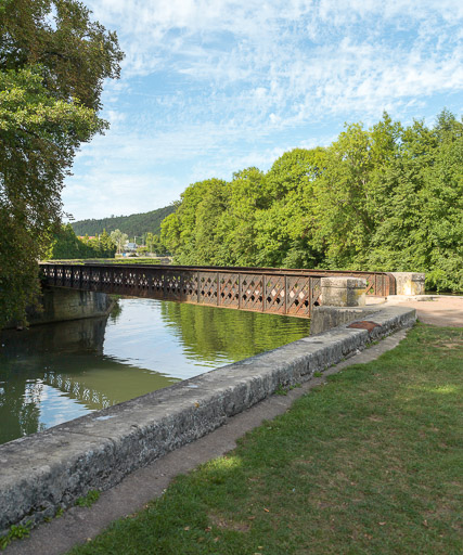 pont sur le Beuvron (canal du Nivernais)