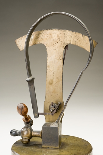 instrument de mesure de la pression atmosphérique (manomètre et baromètre de démonstration)