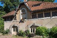 garage et séchoir, puis maison