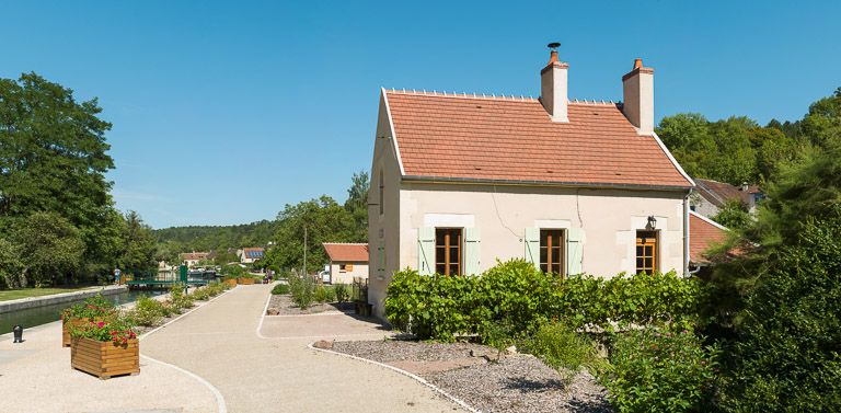site de l'écluse 63, dite de Mailly-la-Ville (canal du Nivernais)