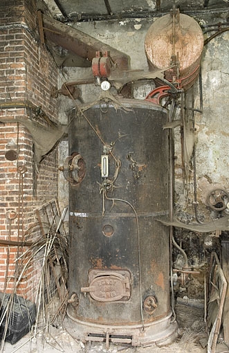 distillerie Robert, puis Cholley, actuellement logement