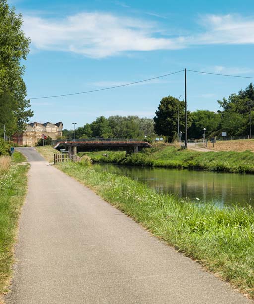 pont routier isolé de Colaillot ou de Colayot (canal du Centre)