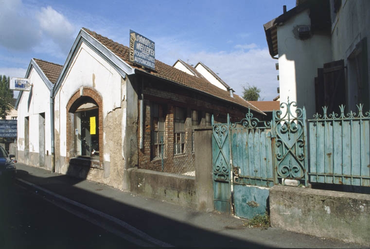 usine de petite métallurgie Wersinger, puis Jenny Frères et Cie, puis atelier de menuiserie, actuellement magasin de commerce