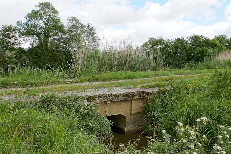 ponceau, deuxième pont du Pré Bouchez (la Seille canalisée)