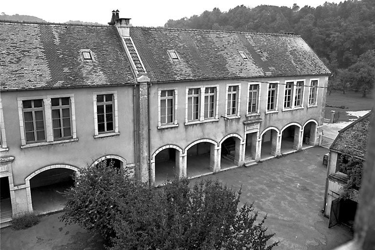 école
