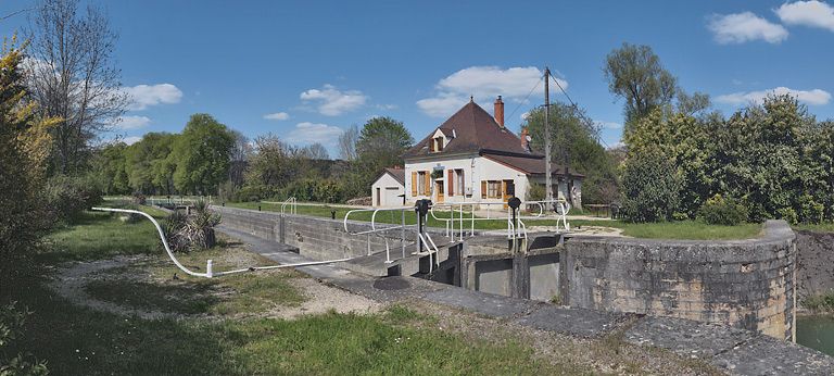 site de l'écluse 51 du versant Saône, dite de Bruant (canal de Bourgogne)