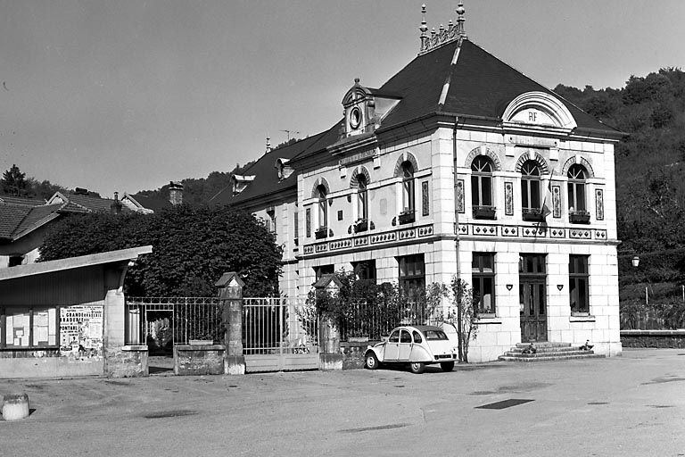 mairie, école