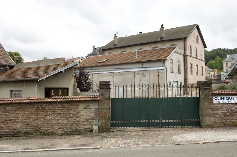 vinaigrerie et distillerie Henry-Richard, puis Laurent, puis Pernod-Ricard