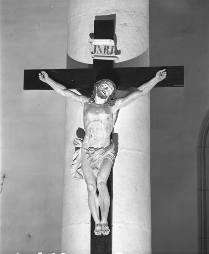 croix : Christ en croix