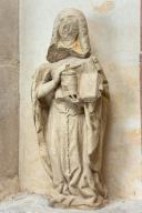 statue (petite nature) : sainte Marie-Madeleine