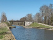 pont routier isolé de Braux (canal de Bourgogne)