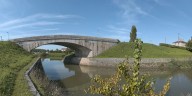 pont routier isolé (canal de Bourgogne)