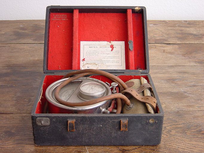 instruments scientifiques : cinq oscillomètres