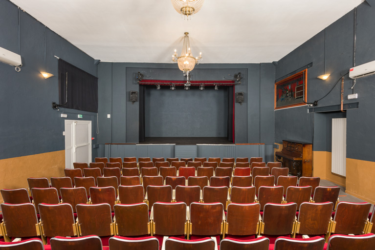 salle paroissiale Saint-Maurice, actuellement L'Entr'Deux - Théâtre d'Imphy