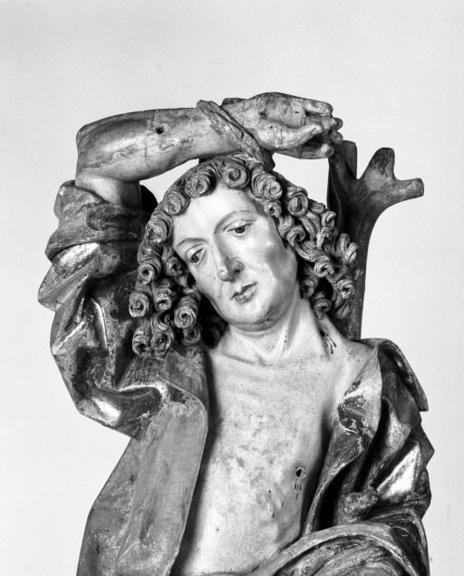 statue (petite nature) : saint Sébastien