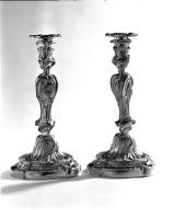 2 bougeoirs