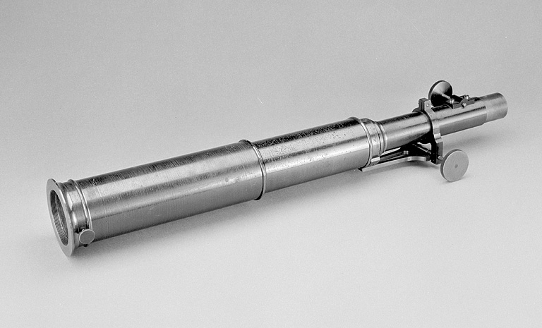 instrument de mesure des phénomènes ondulatoires électromagnétiques (spectroscope Gautier à vision directe)