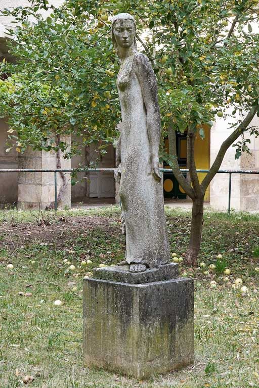 statue : Les vertus féminines