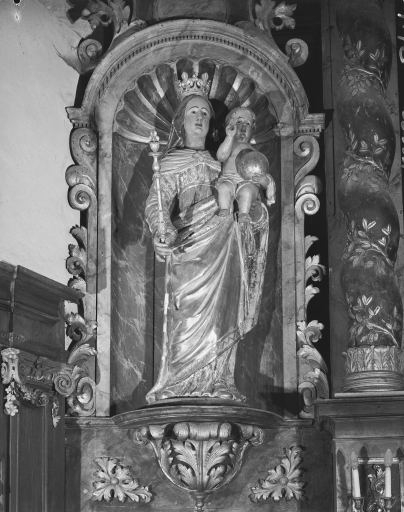 statue : Vierge à l'Enfant