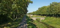 pont routier isolé de la tranchée de la Chaise (canal du Nivernais)