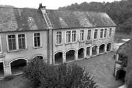 école
