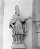 deux statues en pendant : saint François-Xavier et saint Loup