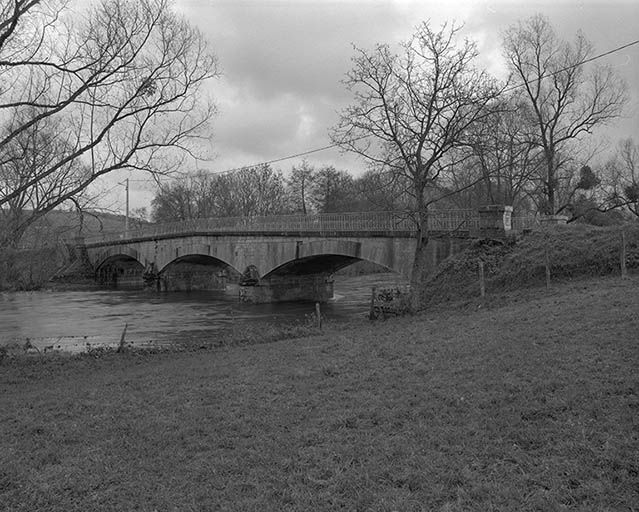 pont (canal du Nivernais)