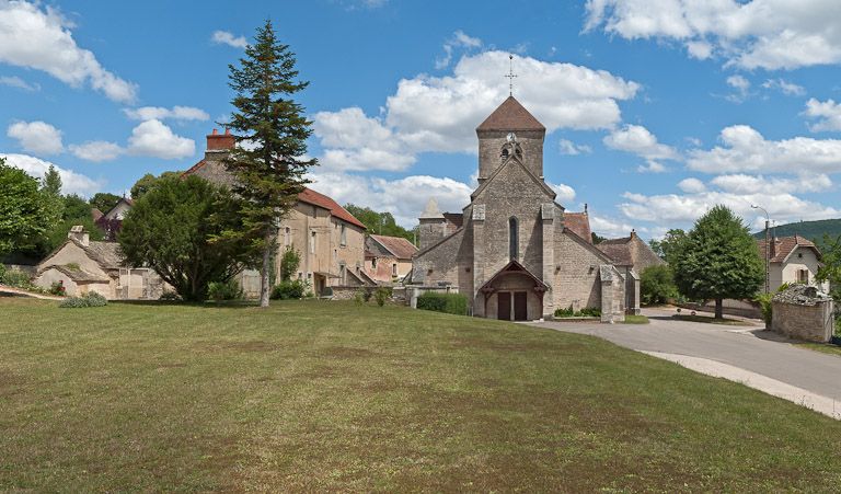 église paroissiale Saint-Jean-Baptiste (paysages du canal de Bourgogne)