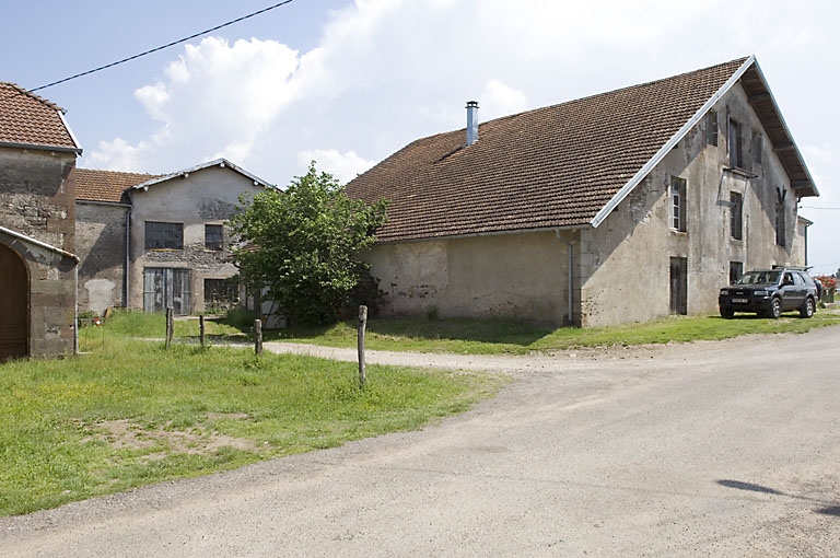 moulin à farine Deharbe, puis moulin à papier Hirsch, puis féculerie Brueder, puis usine de préparation de produits textiles (retorderie) Dorget