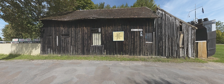 remise, ensemble de deux hangars de la gare d'eau de Saint-Jean-de-Losne (canal de Bourgogne)