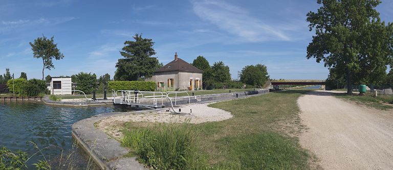 site de l'écluse 57 du versant Saône, dite du Romelet (canal de Bourgogne)