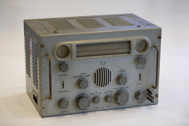 générateur d'ondes sonores (récepteur radioélectrique pour signaux horaires Téléco RT 15)