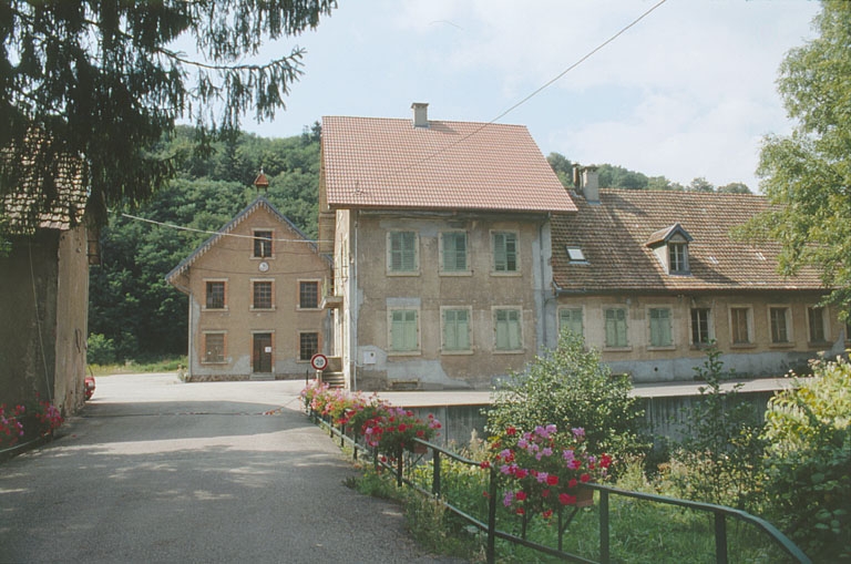 tissage et filature de coton Zeller Frères et Cie, puis Ets Zeller frères, puis usine d'articles en caoutchouc et de pièces détachées en matière plastique Transac