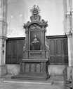 2 autels, 2 retables (autels secondaires du Sacré-Coeur de Jésus et du Sacré-Coeur de Marie)