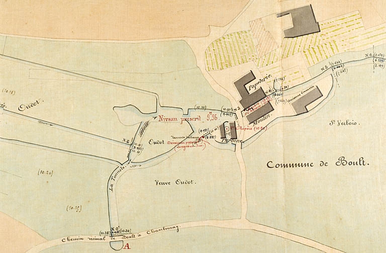 moulin à farine et usine de papeterie, puis usine de tabletterie (tournerie), puis usine de bonneterie, puis scierie