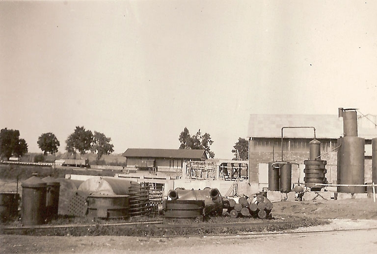 usine de fabrication et distillation des goudrons de la Société des Schistes et Pétroles de Franche-Comté