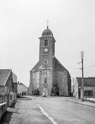 église paroissiale Saint-Pierre et Saint-Paul