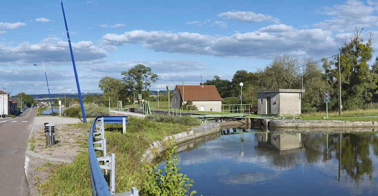 site de l'écluse 02 du versant Méditerranée ; dite de Charmois ou du Charmois (canal du Centre)