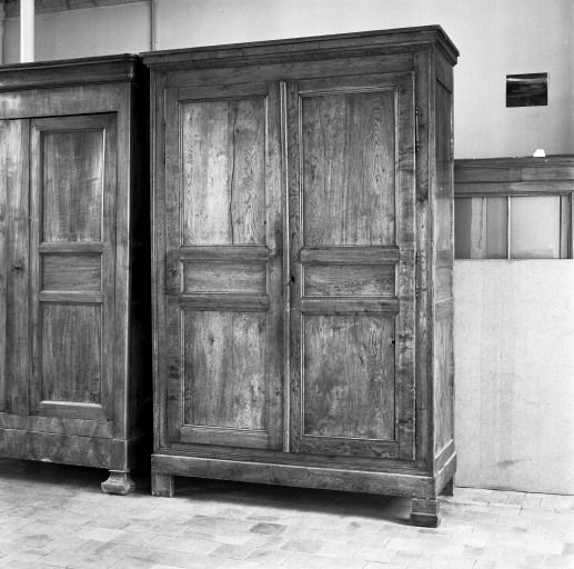 armoire à linge n° 20