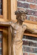 Statue : Christ en croix