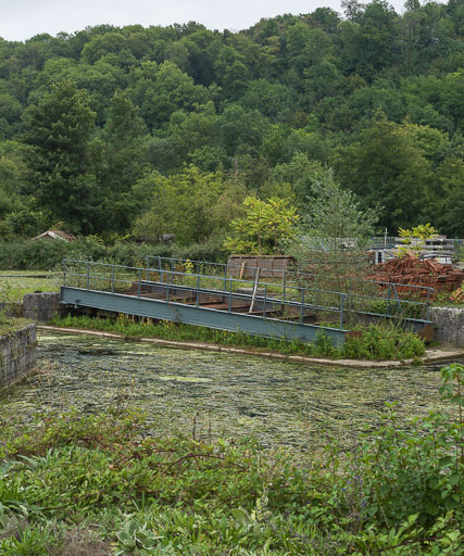 pont routier isolé, dit de Saint-Roch (canal du Nivernais)